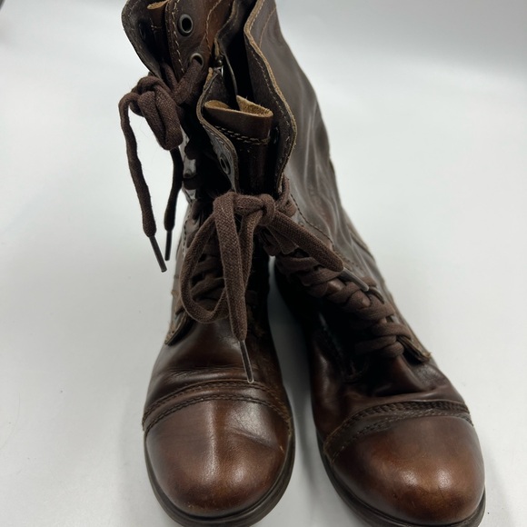 Steve Madden Leather Boots Lace Up Size 8 - Picture 2 of 5